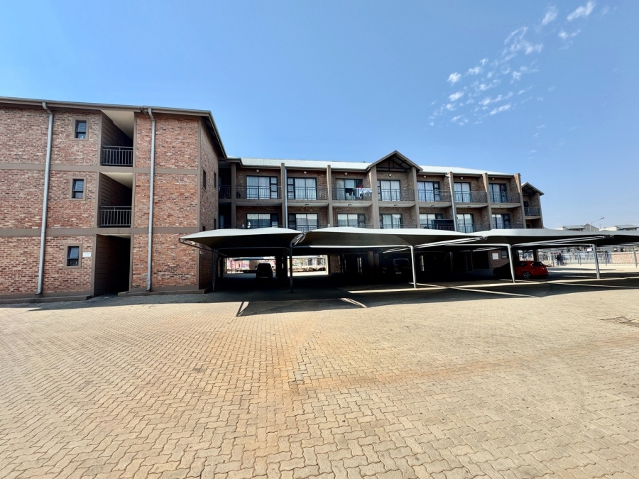 2 Bedroom Property for Sale in Mooivallei Park North West